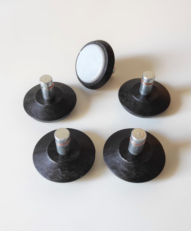 Black-chair-glides